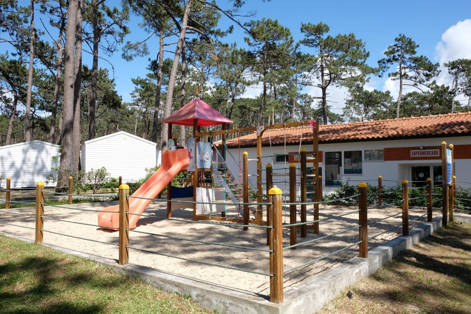 Hotel Parque De Campismo Orbitur São Pedro de Muel Exteriér fotografie